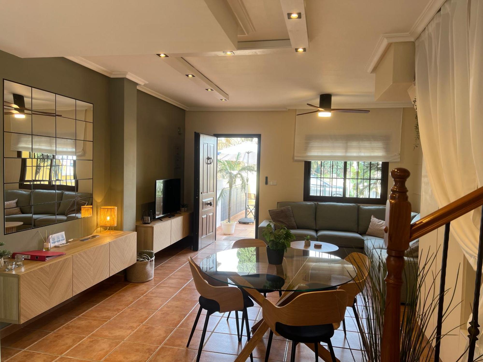 Casa Rodasa - 2 Bedrooms, Roof Terrace, Airco, Front-Terrace, Back-Patio, Communal Pool, Etc Buitenkant foto